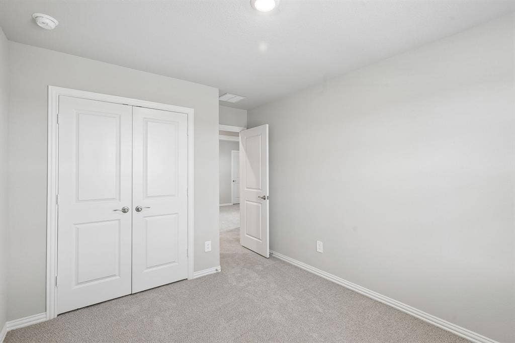 1934 Tradition Drive, Seagoville, TX 75159 Photo is not of the actual home, but is an inspirational photo of builder’s model home and may depict options, furnishings, and/or decorator features that are not included.