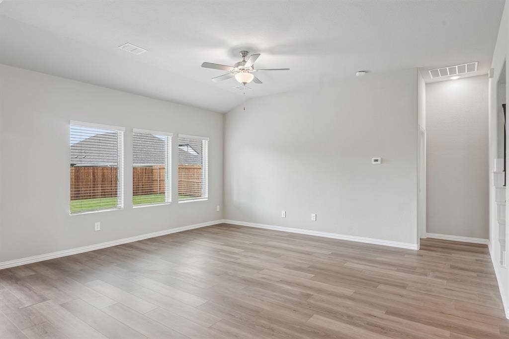 1934 Tradition Drive, Seagoville, TX 75159 Photo is not of the actual home, but is an inspirational photo of builder’s model home and may depict options, furnishings, and/or decorator features that are not included.