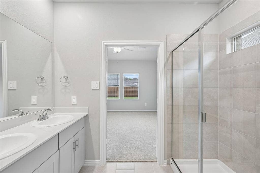 1934 Tradition Drive, Seagoville, TX 75159 Photo is not of the actual home, but is an inspirational photo of builder’s model home and may depict options, furnishings, and/or decorator features that are not included.