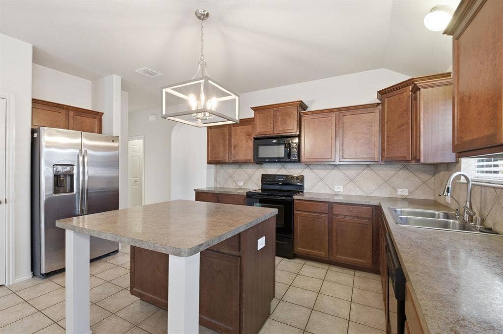 3037 Winding Meadow Trail, Princeton, TX 75407 3037 Winding Meadow Trail, Princeton, TX 75407