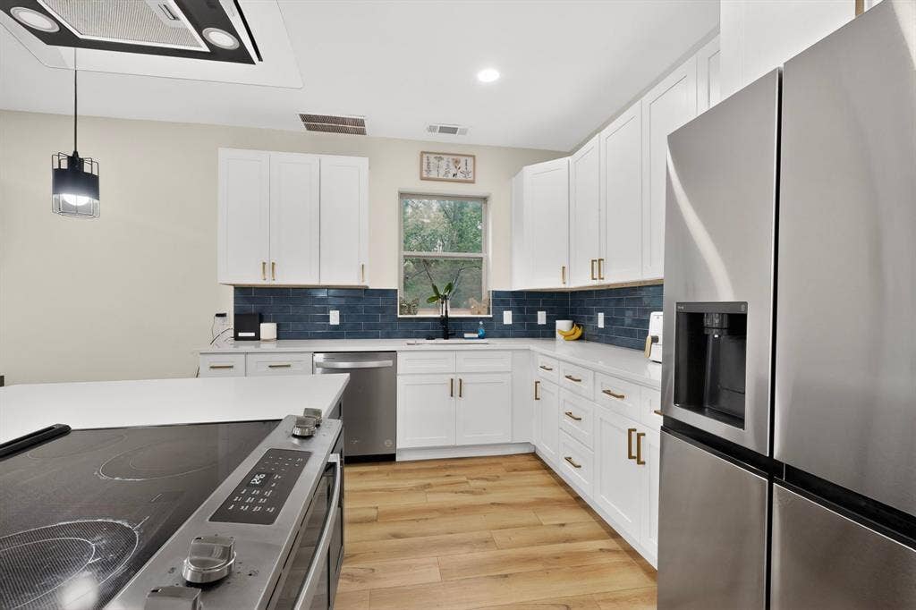 121 Elk Cove Drive, Mabank, TX 75156 121 Elk Cove Drive, Mabank, TX 75156