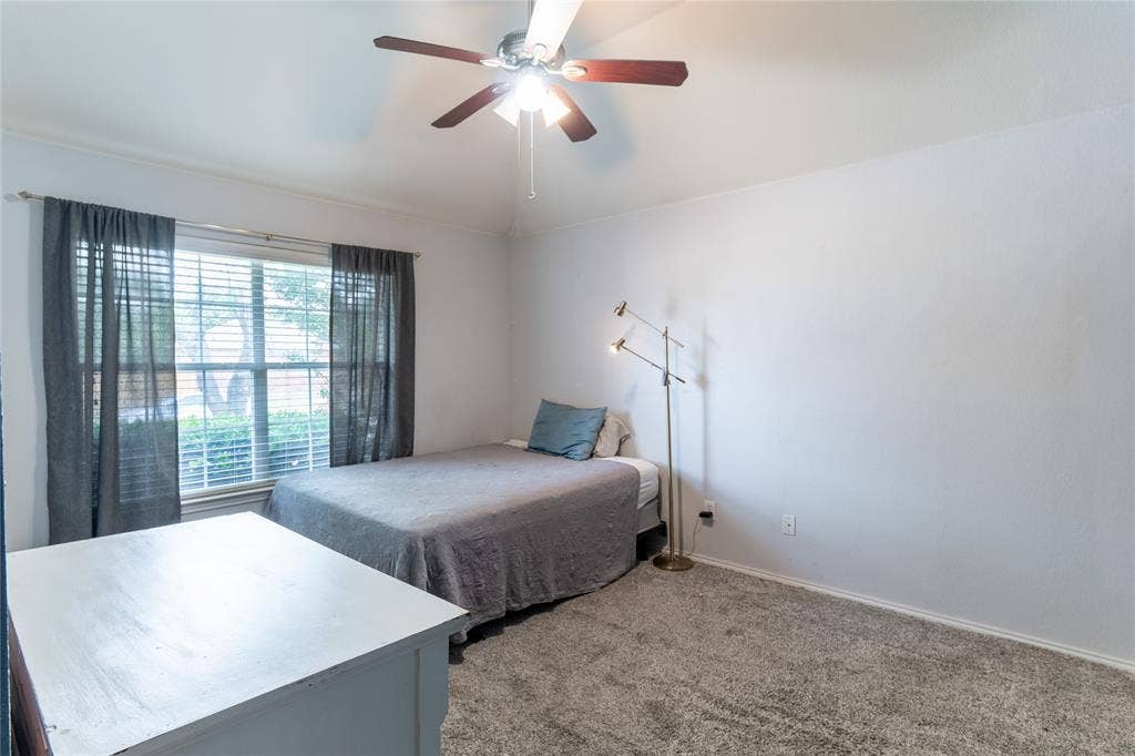 476 Paddle Drive, Crowley, TX 76036 476 Paddle Drive, Crowley, TX 76036