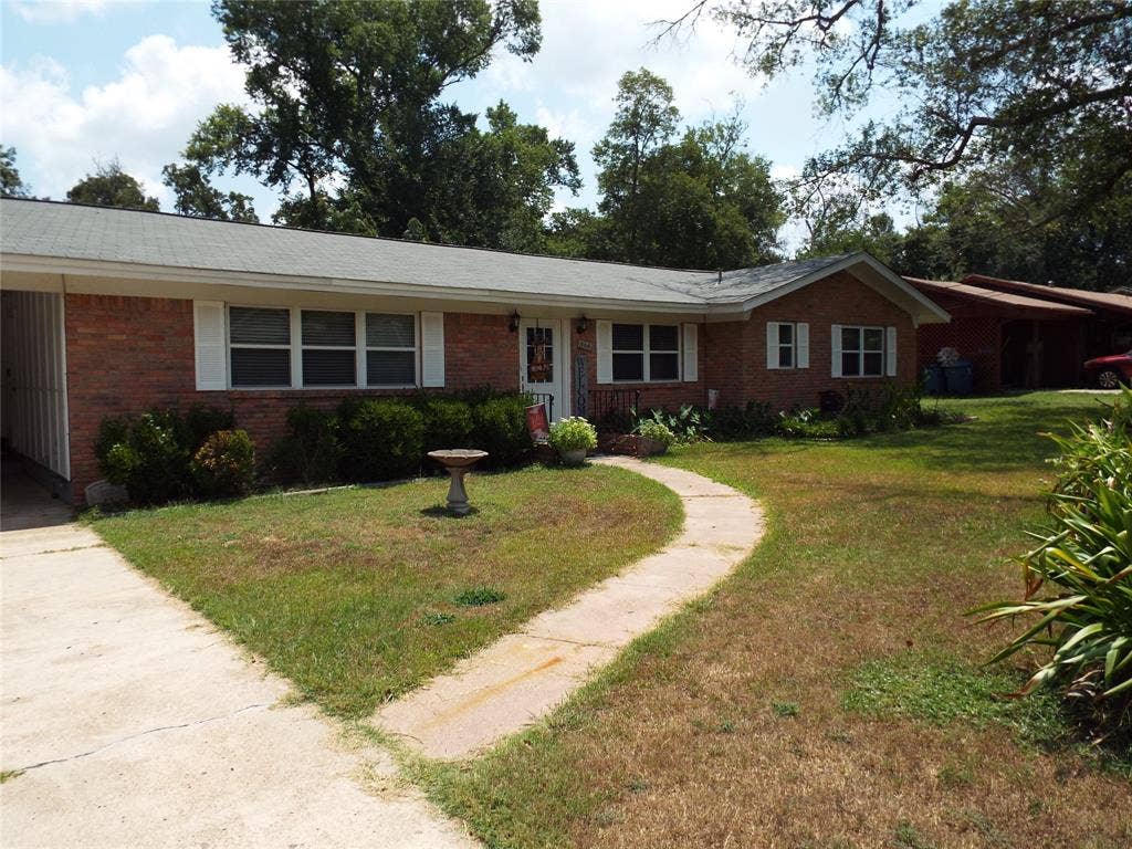 808 Shady Trail, Athens, TX 75751 808 Shady Trail, Athens, TX 75751