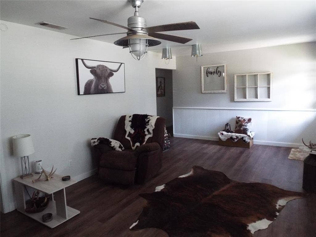 808 Shady Trail, Athens, TX 75751 808 Shady Trail, Athens, TX 75751