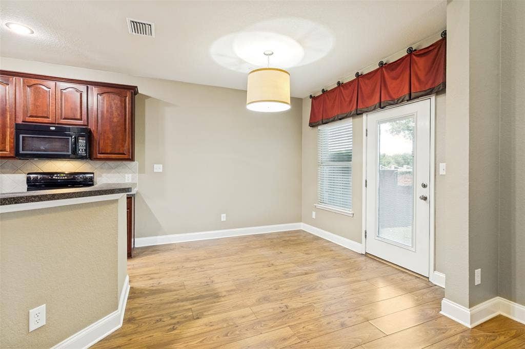 8537 Brunswick Drive, Plano, TX 75024 8537 Brunswick Drive, Plano, TX 75024