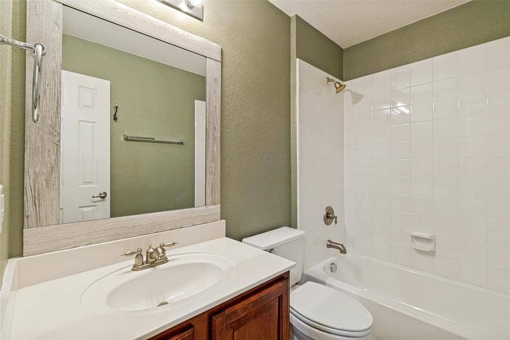 8537 Brunswick Drive, Plano, TX 75024 8537 Brunswick Drive, Plano, TX 75024