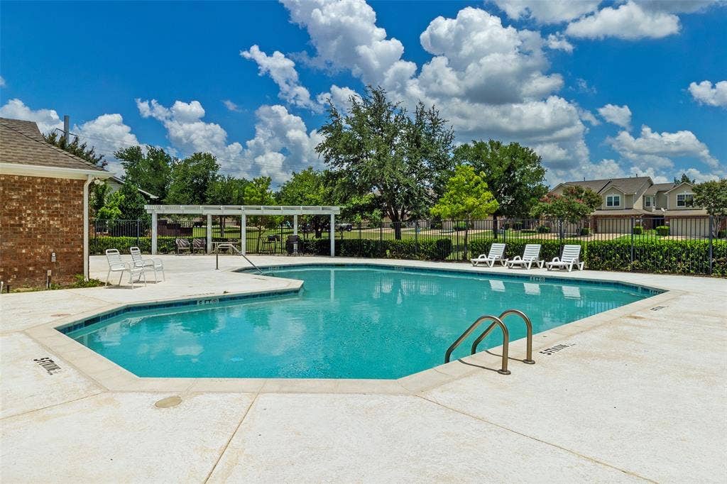 8537 Brunswick Drive, Plano, TX 75024 8537 Brunswick Drive, Plano, TX 75024
