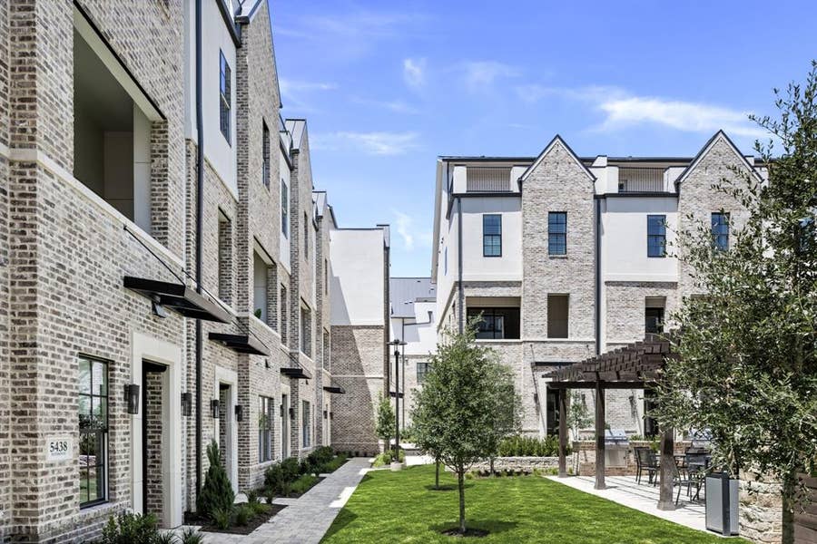 Property photo for 5444 Tomlinson Drive, Irving, TX