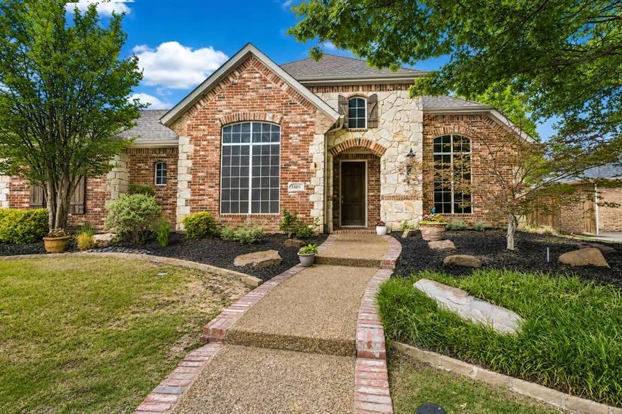 Property photo for 1105 Woodhaven Drive, McKinney, TX