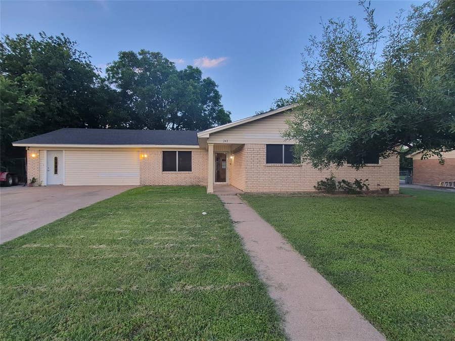 Property photo for 243 Weldon Drive, Woodway, TX