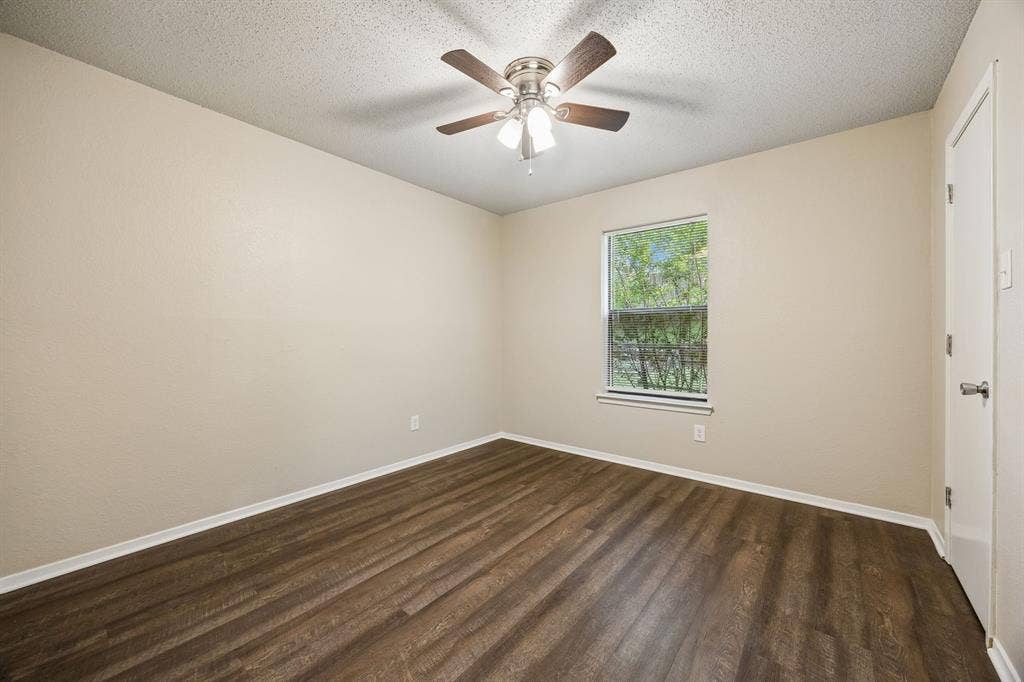 6433 Ridglea Drive, Watauga, TX 76148 6433 Ridglea Drive, Watauga, TX 76148