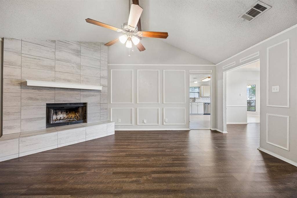 6433 Ridglea Drive, Watauga, TX 76148 6433 Ridglea Drive, Watauga, TX 76148