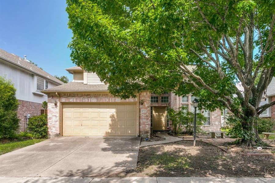 Property photo for 6713 Ashglen Place, Plano, TX