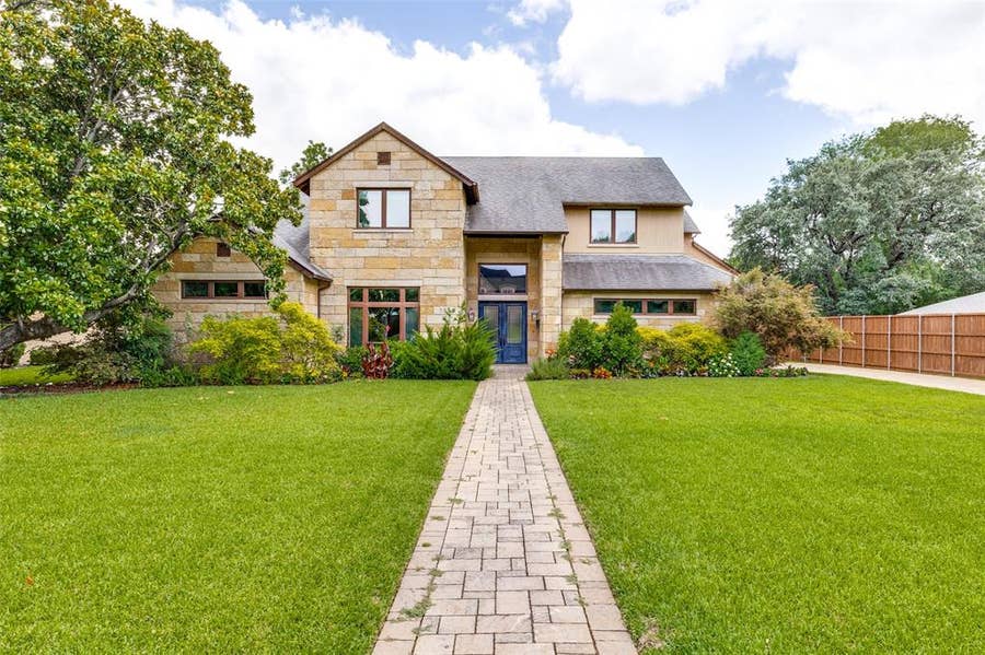 Property photo for 5650 Charlestown Drive, Dallas, TX