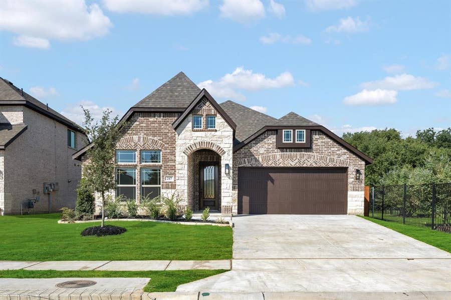 Property photo for 217 Rock Sparrow Lane, Alvarado, TX