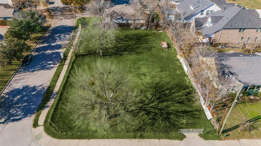 Property photo for 309 N Main Street, Grapevine, TX