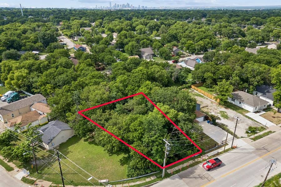 Property photo for 2207 E Ann Arbor Avenue, Dallas, TX