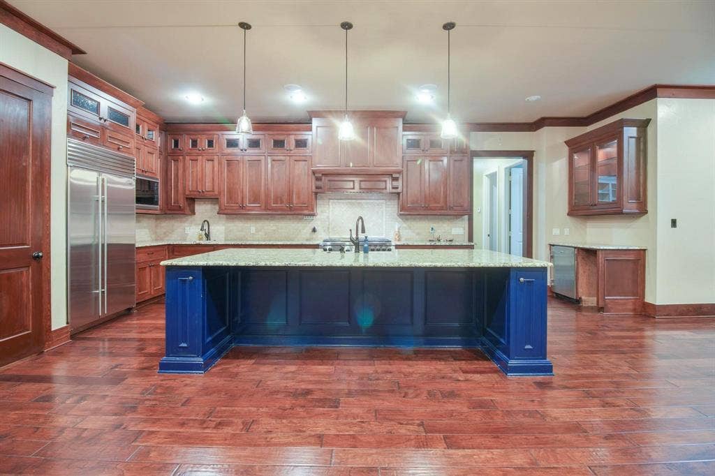 3025 Stonegate Boulevard, Tyler, TX 75703 3025 Stonegate Boulevard, Tyler, TX 75703