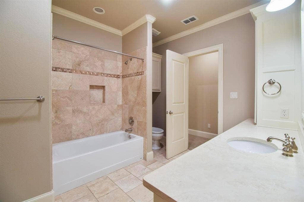 3025 Stonegate Boulevard, Tyler, TX 75703 3025 Stonegate Boulevard, Tyler, TX 75703