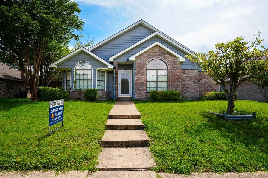 Property photo for 8809 Pheasant Run Drive, Rowlett, TX