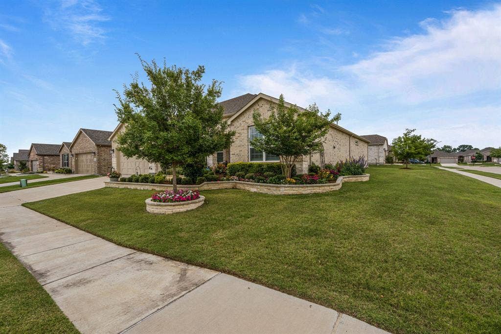 200 Habitat Trail, McKinney, TX 75071 Side Yard