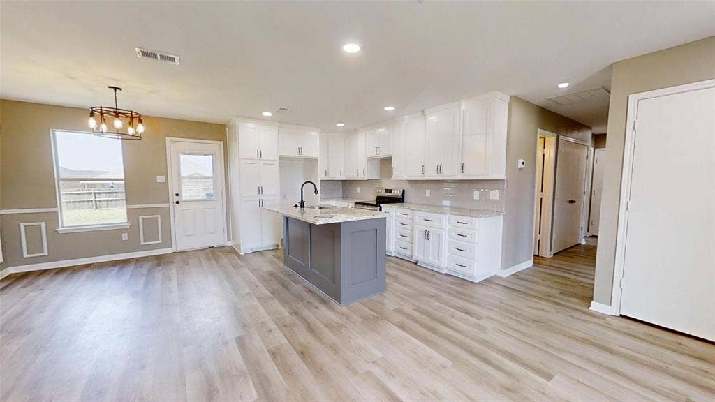 3000 Meandering Way, Granbury, TX 76049 3000 Meandering Way, Granbury, TX 76049