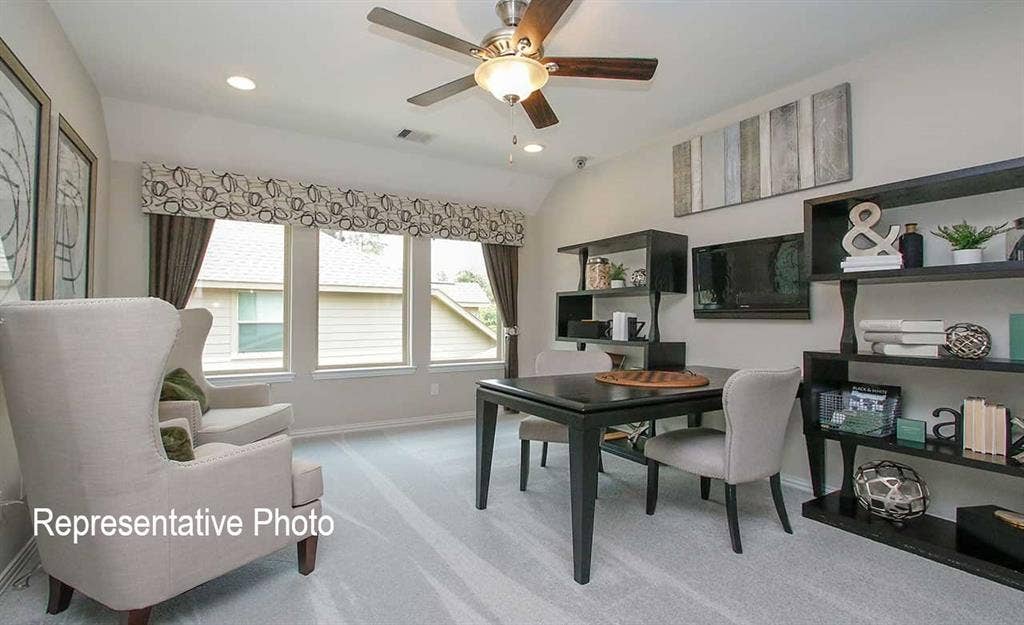 1324 Gardendale Hollow Lane, Anna, TX 75409 Neutral-toned room featuring light gray carpet flooring and recessed lighting