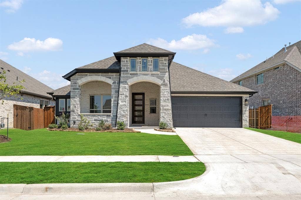 1621 Community Drive, Cedar Hill, TX 75104 1621 Community Drive, Cedar Hill, TX 75104