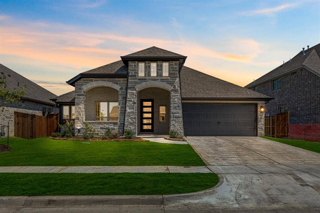 1621 Community Drive, Cedar Hill, TX 75104 1621 Community Drive, Cedar Hill, TX 75104