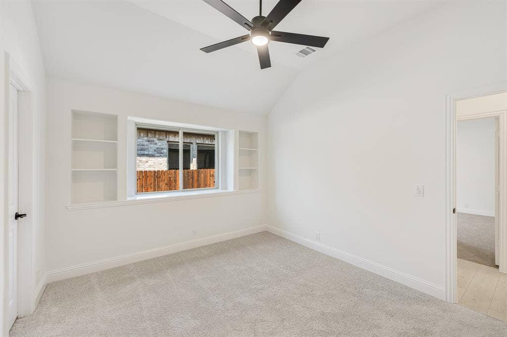 1621 Community Drive, Cedar Hill, TX 75104 1621 Community Drive, Cedar Hill, TX 75104