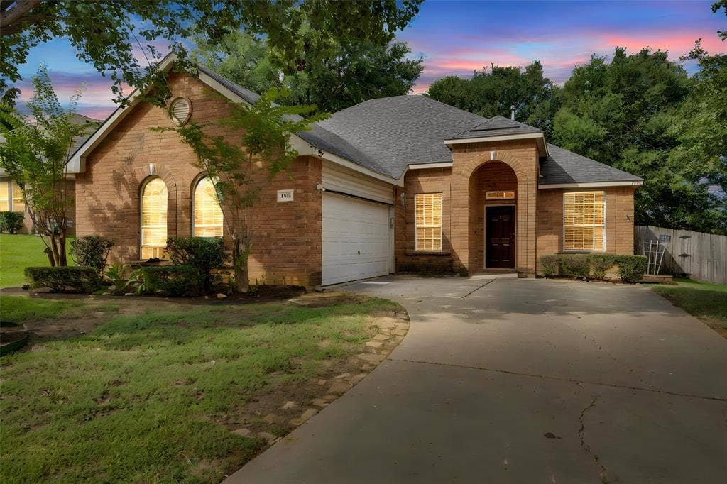 708 Hummingbird Trail, Crowley, TX 76036 708 Hummingbird Trail, Crowley, TX 76036