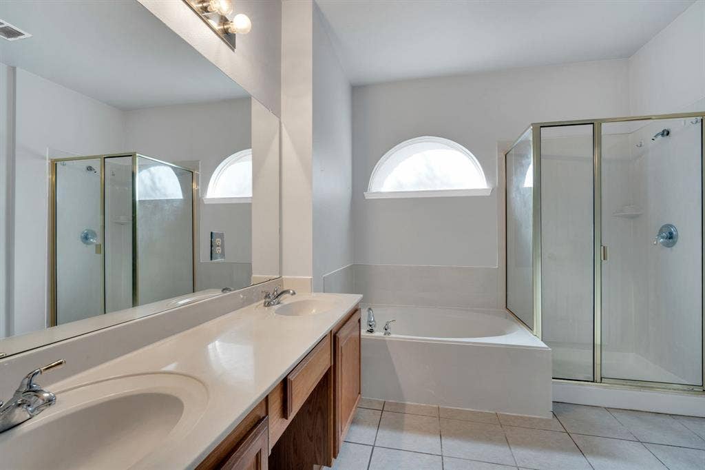 708 Hummingbird Trail, Crowley, TX 76036 708 Hummingbird Trail, Crowley, TX 76036