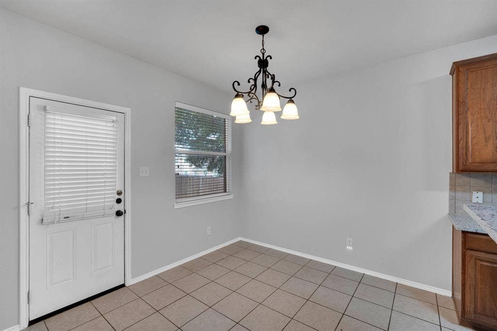 708 Hummingbird Trail, Crowley, TX 76036 708 Hummingbird Trail, Crowley, TX 76036