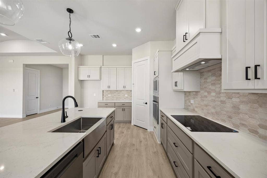 7449 County Road 1127, Godley, TX 76044 7449 County Road 1127, Godley, TX 76044