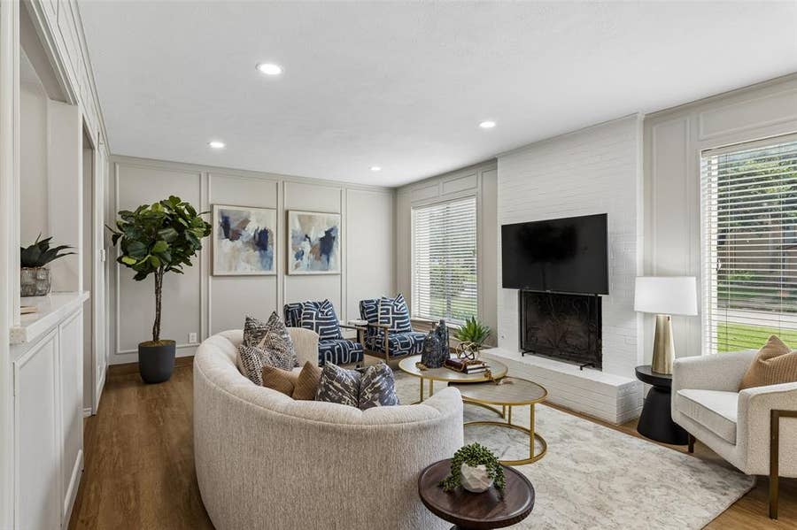 Property photo for 4962 Thunder Road, Dallas, TX