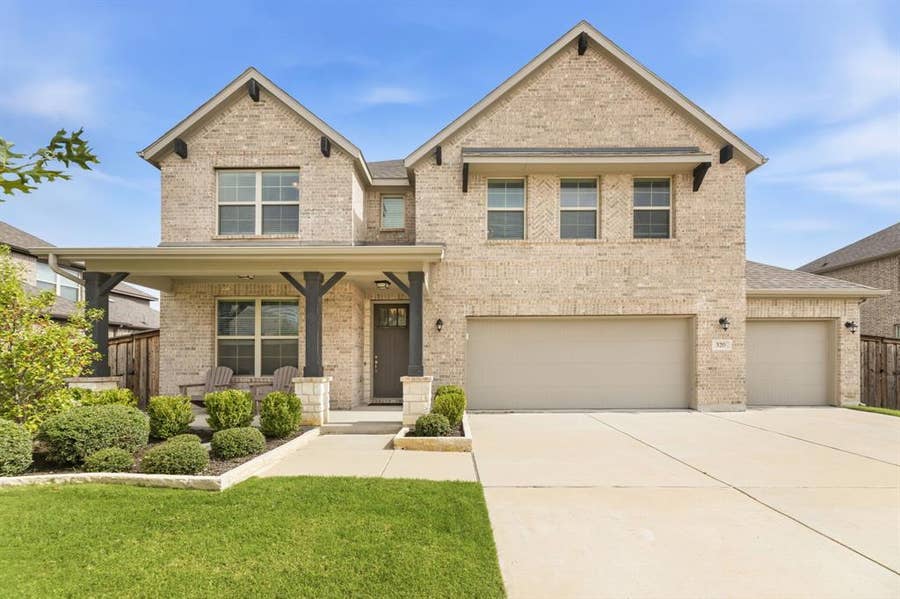 Property photo for 320 Fox Crossing Lane, Prosper, TX