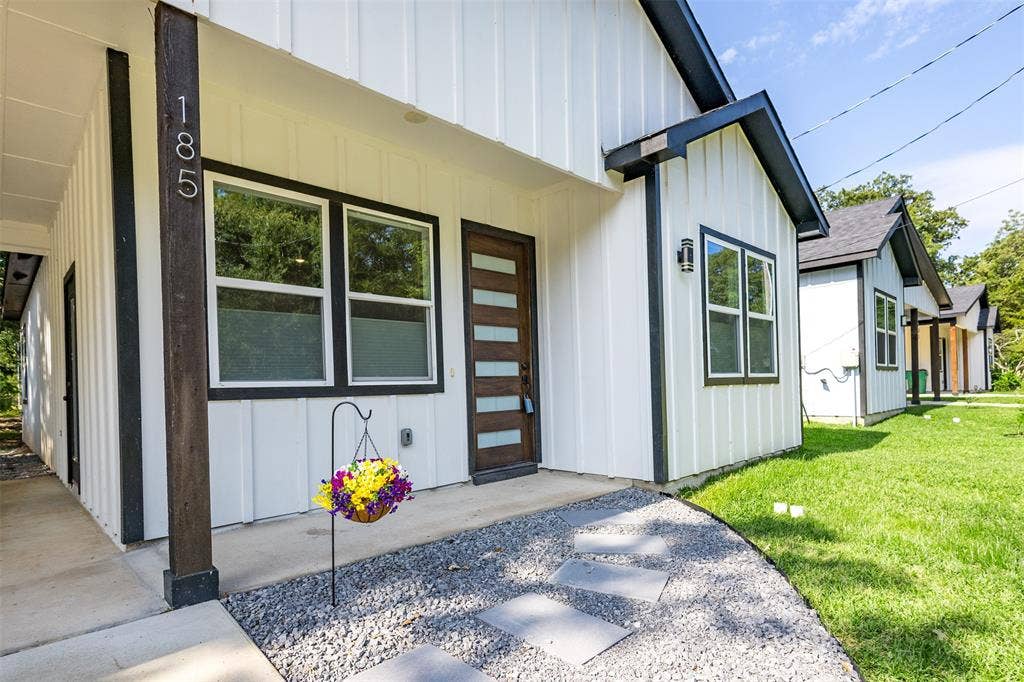 185 Barcelona Street, Payne Springs, TX 75156 185 Barcelona Street, Payne Springs, TX 75156