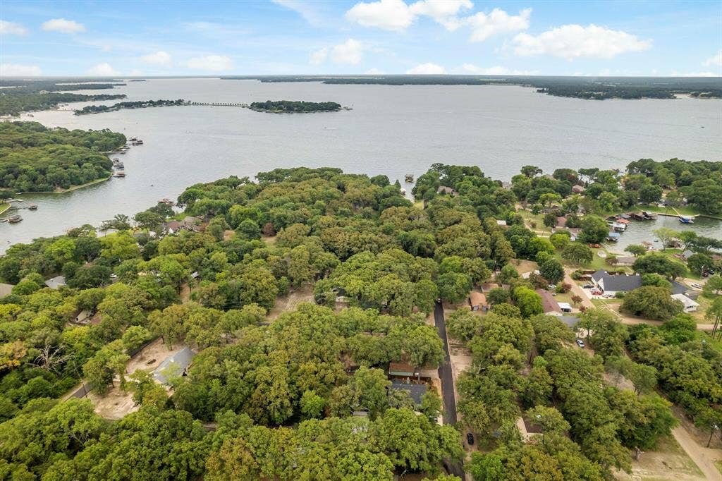 185 Barcelona Street, Payne Springs, TX 75156 185 Barcelona Street, Payne Springs, TX 75156