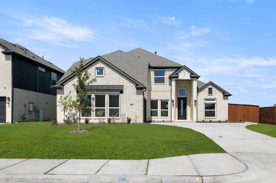 Property photo for 311 Boulder Avenue, Midlothian, TX