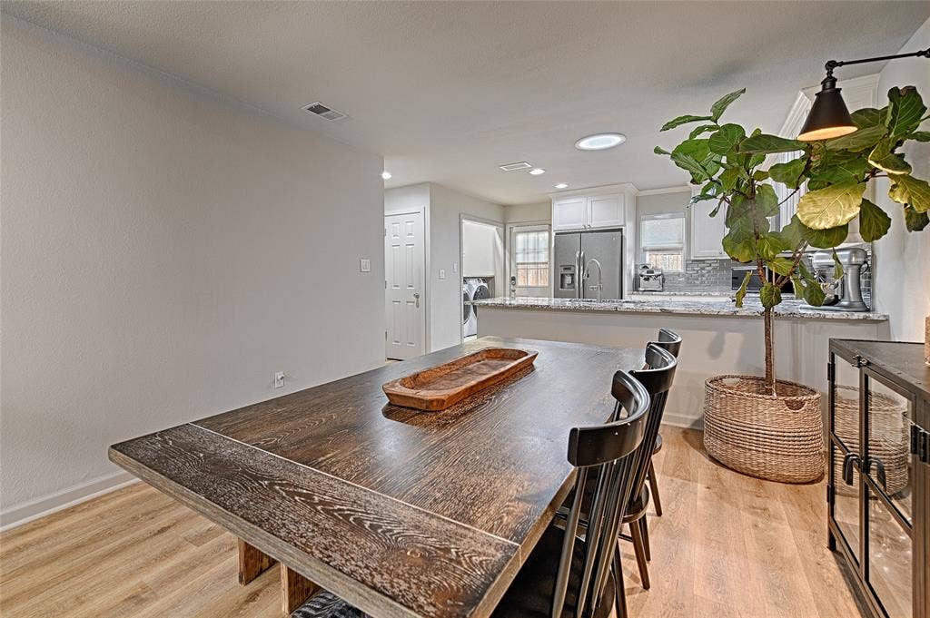 2926 Kathleen Lane, Euless, TX 76039 2926 Kathleen Lane, Euless, TX 76039
