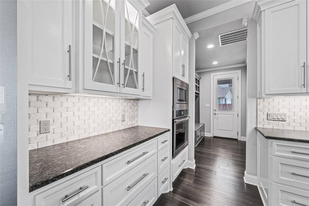 104 Chalet Lane, Waco, TX 76712