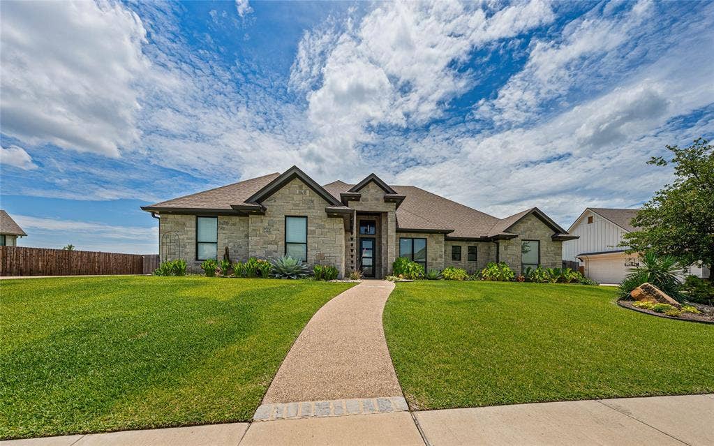 104 Chalet Lane, Waco, TX 76712