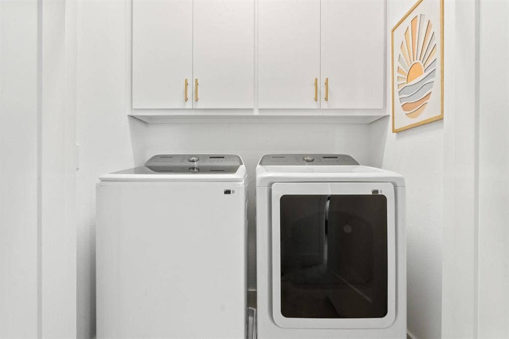 1805 Parkview Drive, Melissa, TX 75454 031-1805ParkviewDrive-Melissa-TX-75454-Laundry.jpg-SMALL