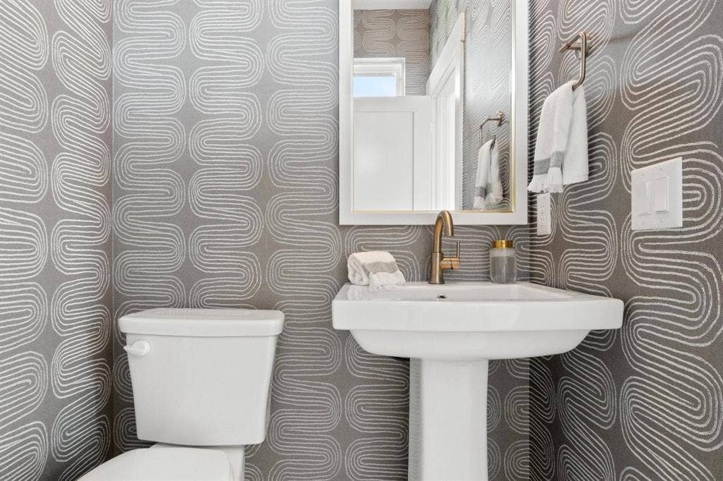 1805 Parkview Drive, Melissa, TX 75454 017-1805ParkviewDrive-Melissa-TX-75454-Powder.jpg-SMALL