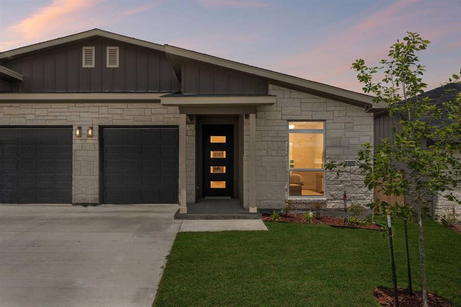 Property photo for 1307 Lone Pine Way, Killeen, TX