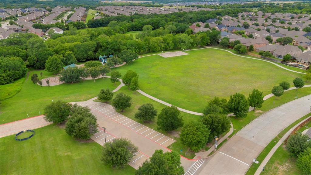 3104 Barkwood Drive, McKinney, TX 75071 Green Space in Neighborhood