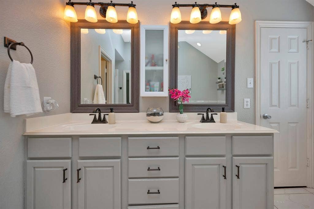 3104 Barkwood Drive, McKinney, TX 75071 Primary Bathroom
