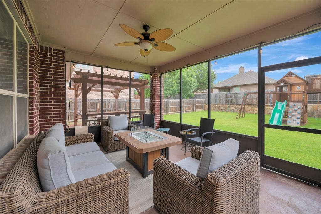 3104 Barkwood Drive, McKinney, TX 75071 3104 Barkwood Drive, McKinney, TX 75071