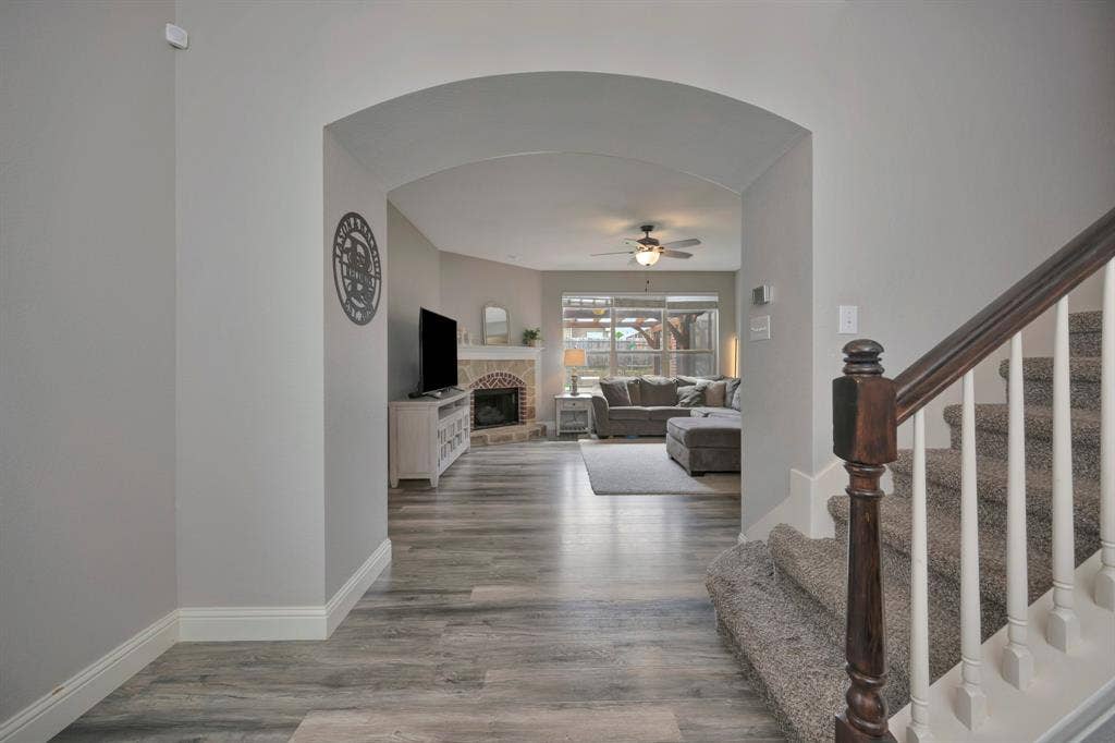 3104 Barkwood Drive, McKinney, TX 75071 Entryway