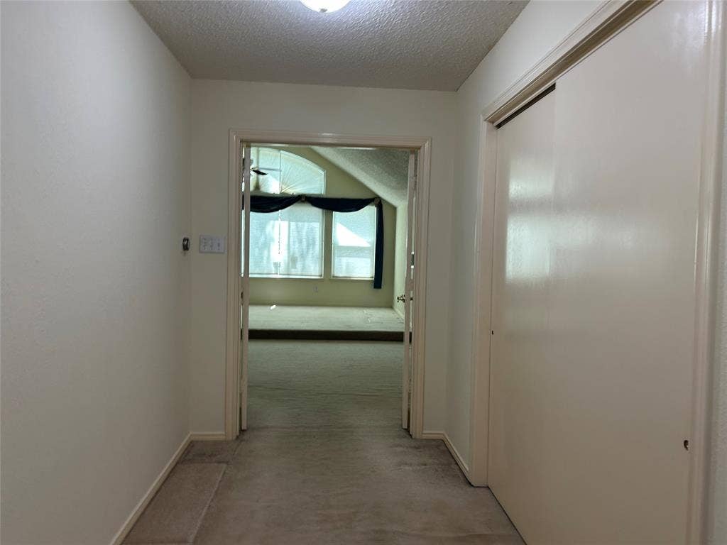 2106 Millwood Drive, Corinth, TX 76210 Upstairs entry